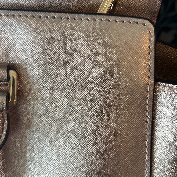 Michael Kors Gold Leather Selma Bag - Picture 7 of 9
